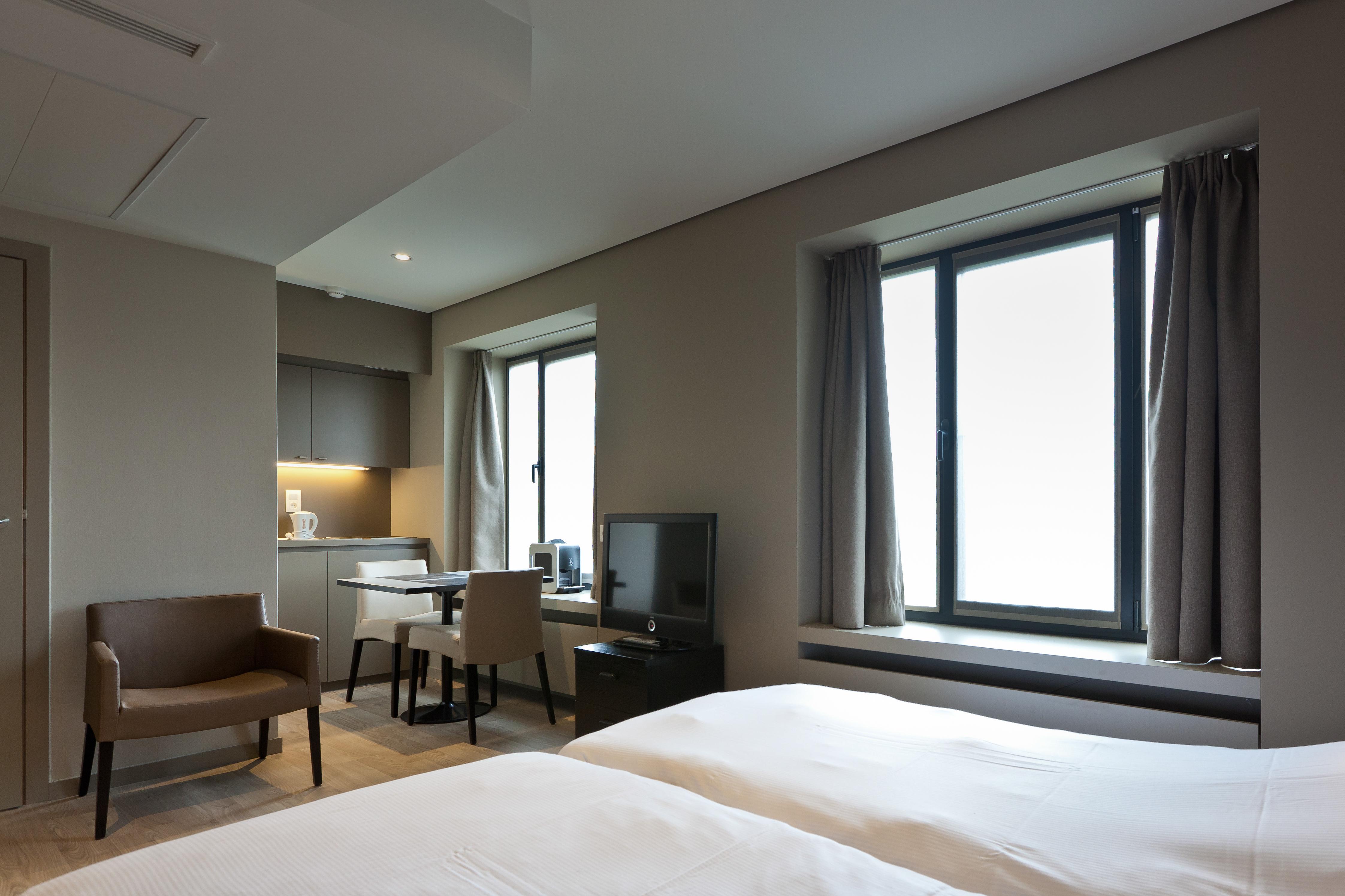 Castelnou Aparthotel Gent Kültér fotó
