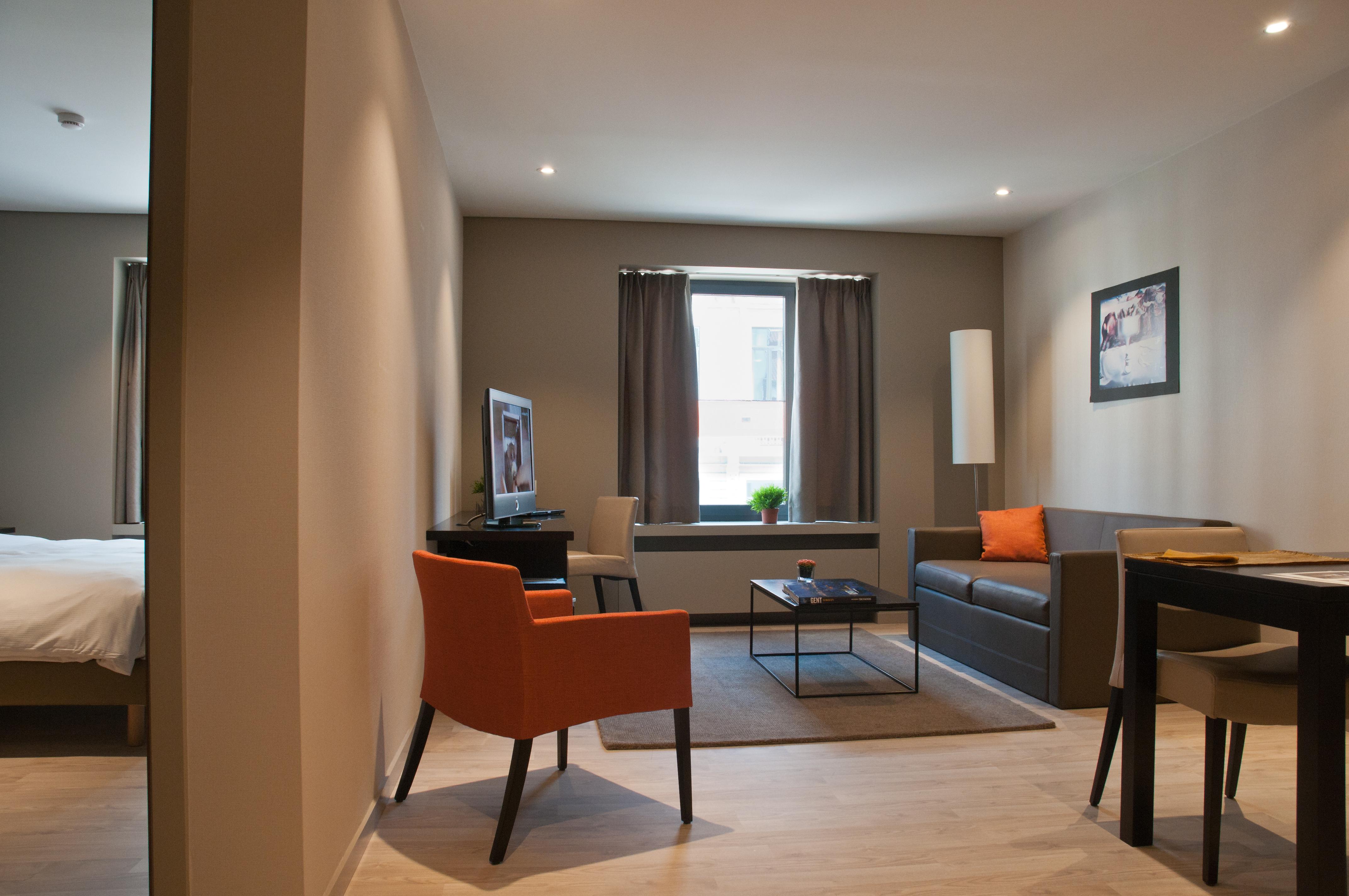 Castelnou Aparthotel Gent Kültér fotó