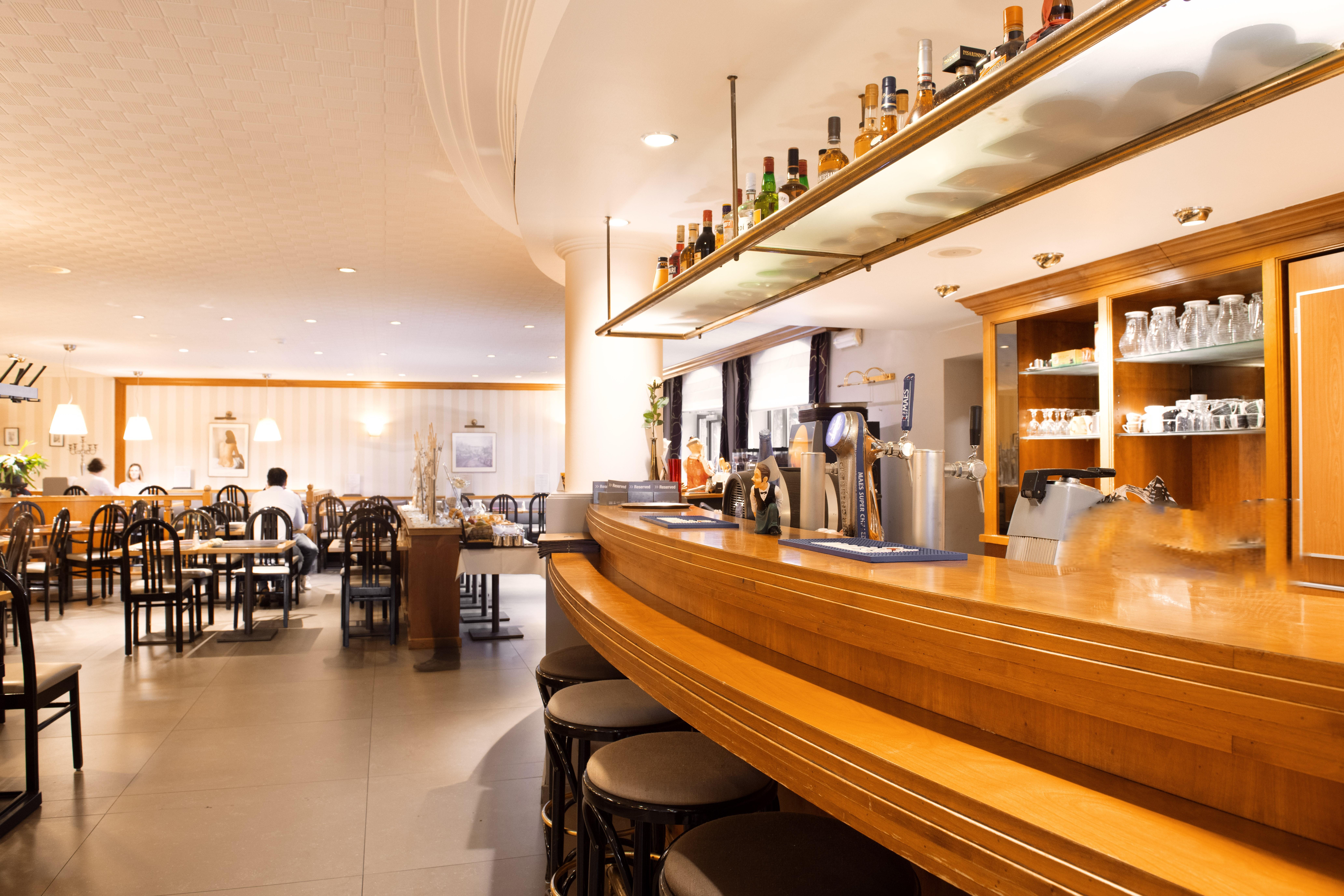 Castelnou Aparthotel Gent Kültér fotó